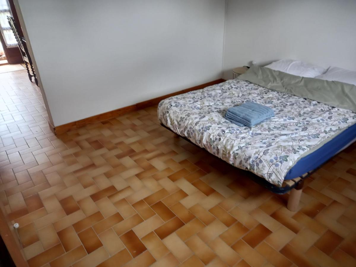 Mon Petit Studio Apartment Montmorillon Luaran gambar